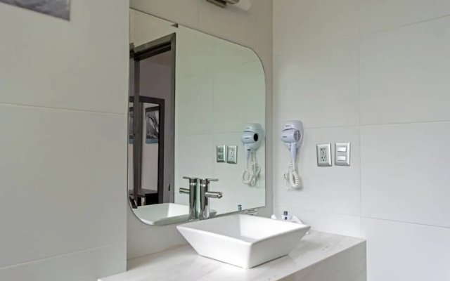 Hotel 5 Inn Plus