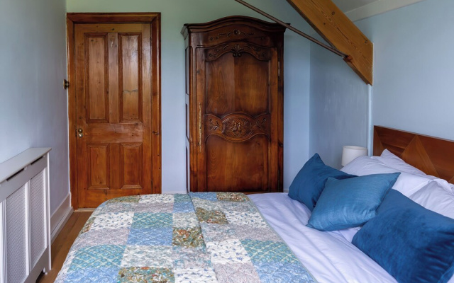 Coach House