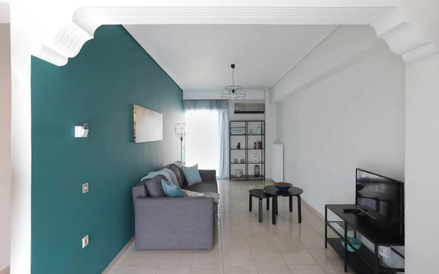 Joyful Turquoise Apt in Athens Historic Centre