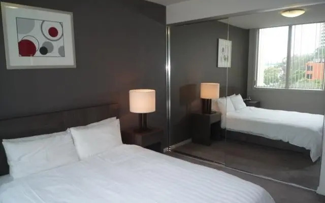 Wyndel Apartments - Harbour Watch