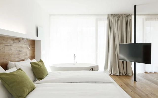 Alea Garda Lake Suite