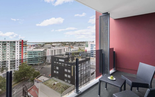 Celestion Waldorf Apartments Hotel