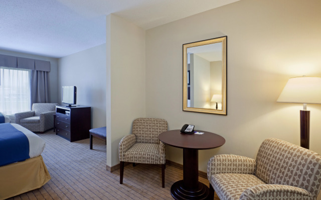 Holiday Inn Express Hotel & Suites Malone by IHG