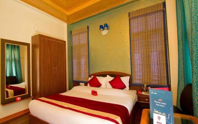 Hotel WhitePod Manali by OYO Rooms