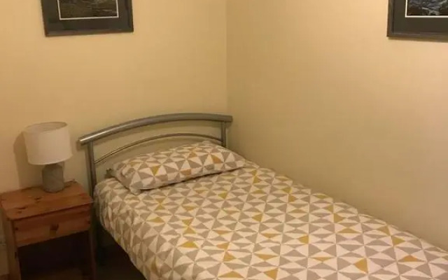 Apartment 76