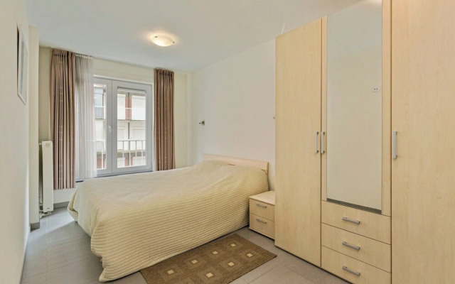Flat in Blankenberge With Ocean Views