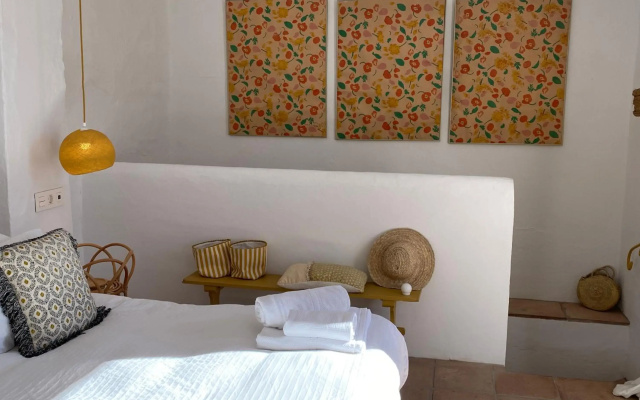 Romantic Ronda garden cottage
