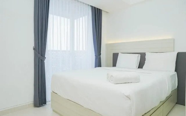 Relax and Comfy with Pool View @ Studio West Vista Apartment