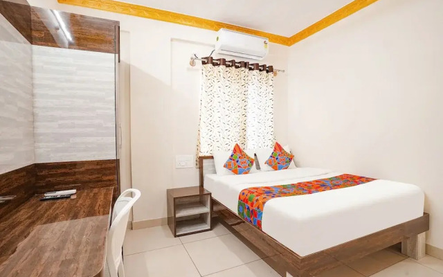 Fabhotel Snv Inn