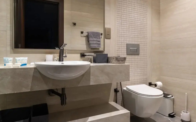 Luxurious 3Br Apt in Nobles Tower Full Burj View