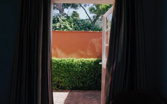 Hotel Madreselva