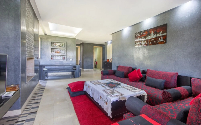 Family House in Prestigia