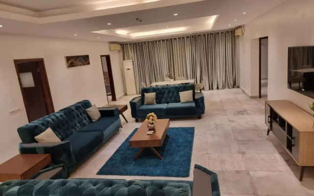 Luxury 3 bedroom apartment ikoyi with gym and pool