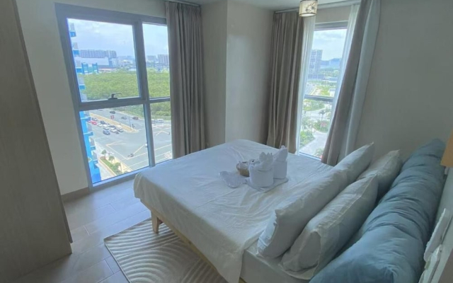 Deluxe Apartment Balcony Sea View