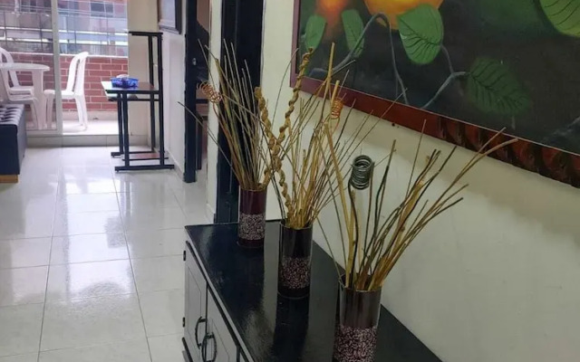 Hogar Del Viajero Medellin