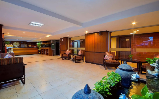 Season Palace Huahin Hotel