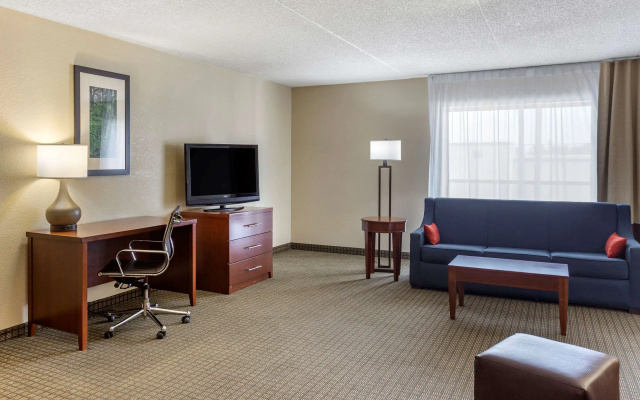Comfort Inn & Suites