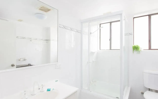 Hibiscus Court 5