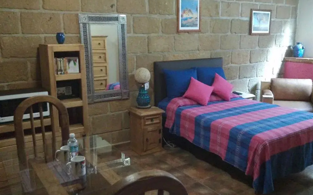 Mex Suites Casa Azul B&B