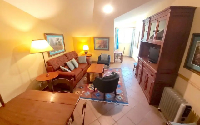 Plaza Andalucía Edificio Dornajo 2-4 pax