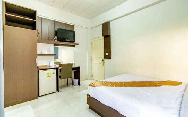 Riski Residence Bangkok-noi