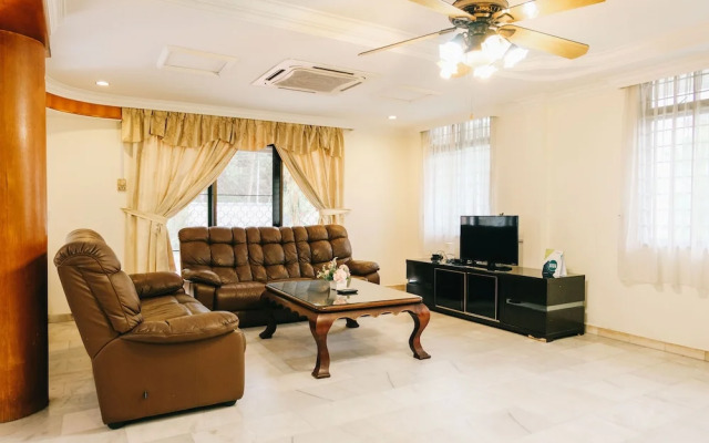 Clover Homestay