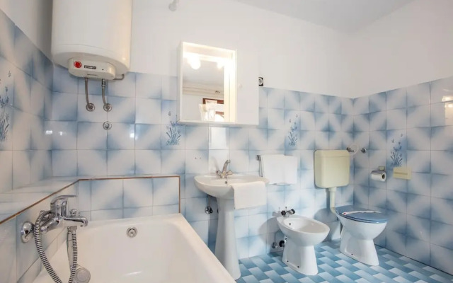 Apartment 34