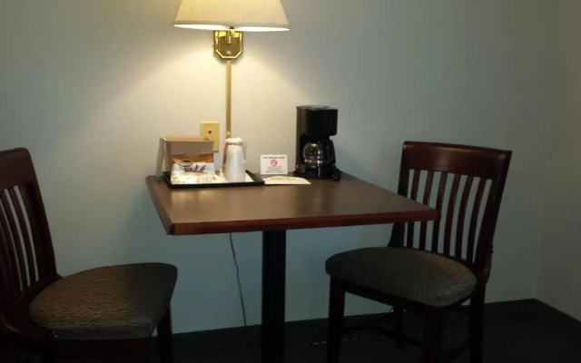 GrandStay Hotel & Suites Hastings