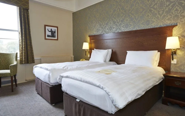 The Bell Hotel Thetford by Greene King Inns