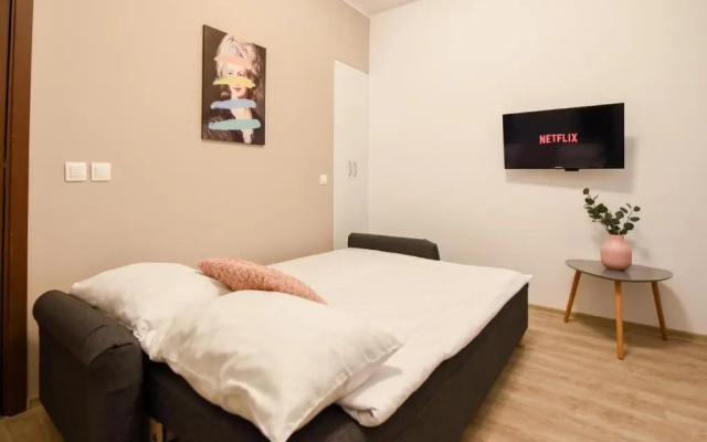 PASTEL HUES - Homey Central Apartment near Armeneasca