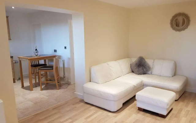 Sister's Apartment