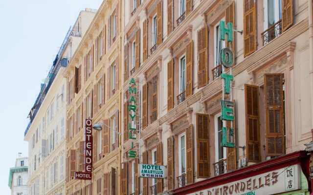 Amaryllis Hotel вид на фасад