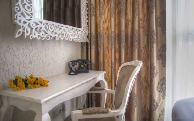 Elegance Asia Hotel