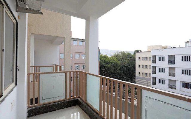 OYO 10067 Home Modern 2BHK Gulab Bagh