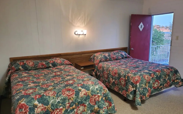 Fleetwood Motel