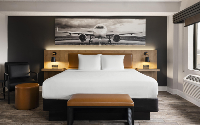 Aiden by Best Western Newark Airport