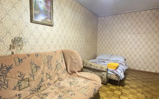 По суткам 33 на проспекте Строителей 46