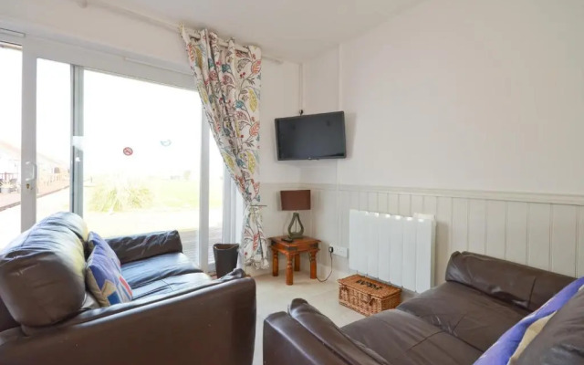 Lobster Pot, 66 Salterns Beach Bungalows, Seaview