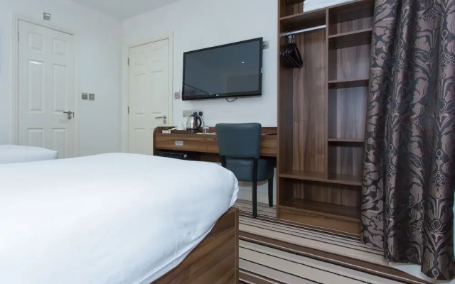 Langley Guest House