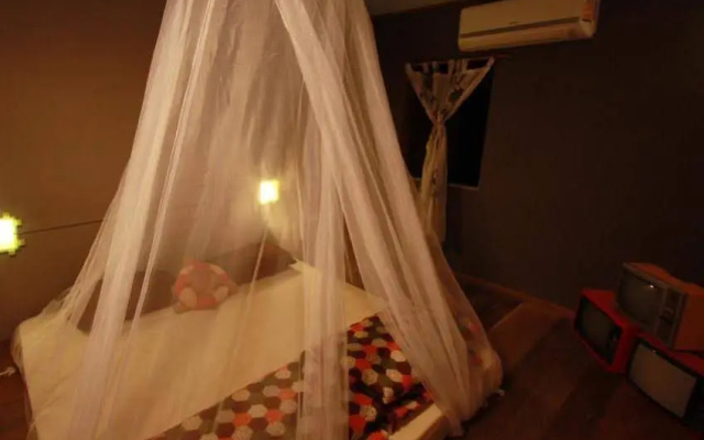 Baan Nok Guest House