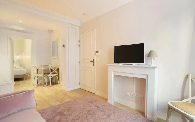 Charming Apartment Center of Paris