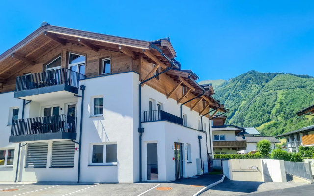 Falken Suites ONE with garden