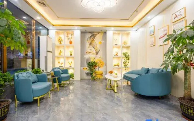 Sihui Dingwang Theme Hotel (Tianguangxu Market Yubocheng Branch)