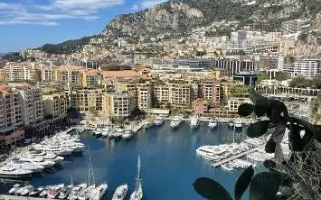 Superbe 2P vue mer, ensoleillé, piscine