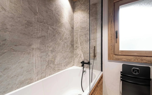 Superb Chalet Isatis, Renovated in Megeve