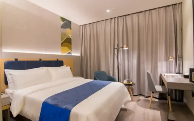 Homeinn Selected Hotel (Shanghai Hongqiao Gubei Yaohong Road Subway Station)