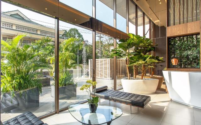 Отель SILA Urban Living вид на фасад