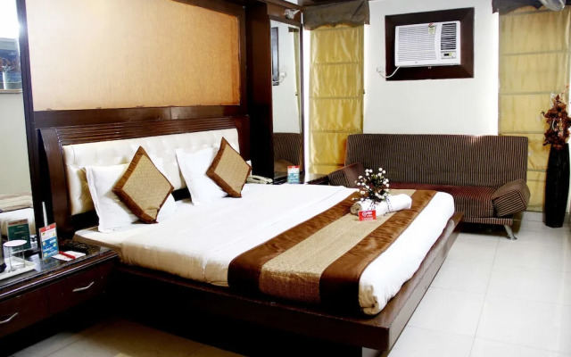 OYO 10848 Hotel Geeson