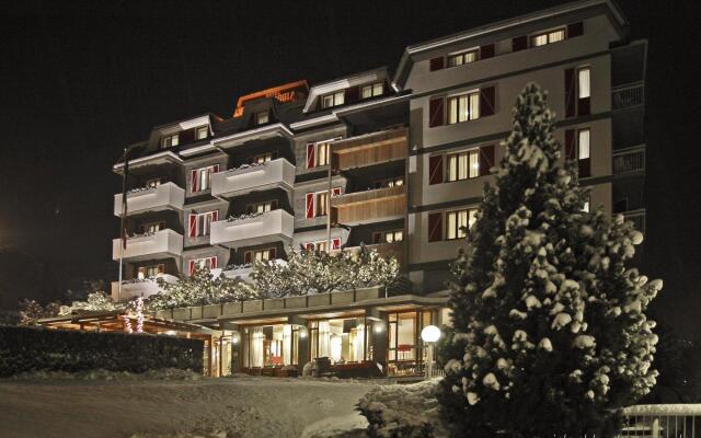Hotel Tremoggia Киеза-ин-Вальмаленко вид на фасад