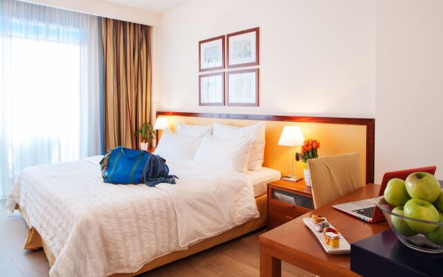 Отель Savoia Hotel Rimini Италия, Римини - 7 отзывов об отеле, цены и фото номеров - забронировать отель Savoia Hotel Rimini онлайн вид на фасад